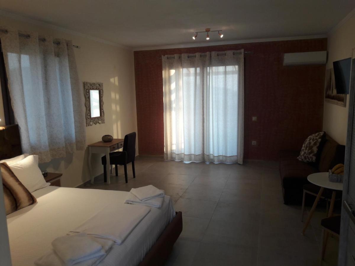 Castro Elafonisos Hotel Exterior photo