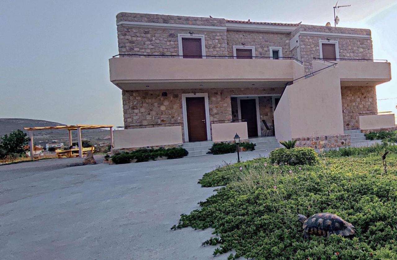 Castro Elafonisos Hotel Exterior photo